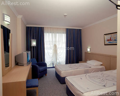 Catamaran Resort Hotel 7